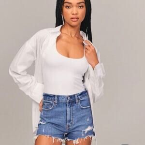 Abercrombie & Fitch Curve Love High Rise Mom Short Distressed Denim Size 25/0